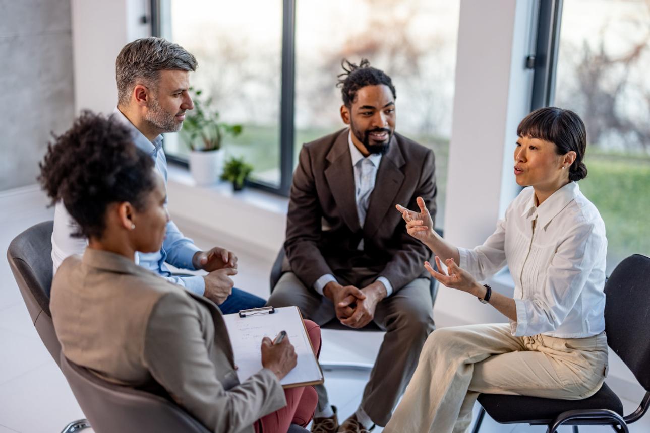 THE BEST HR TEAMS THINK LIKE EXPERIENCE DESIGNERS