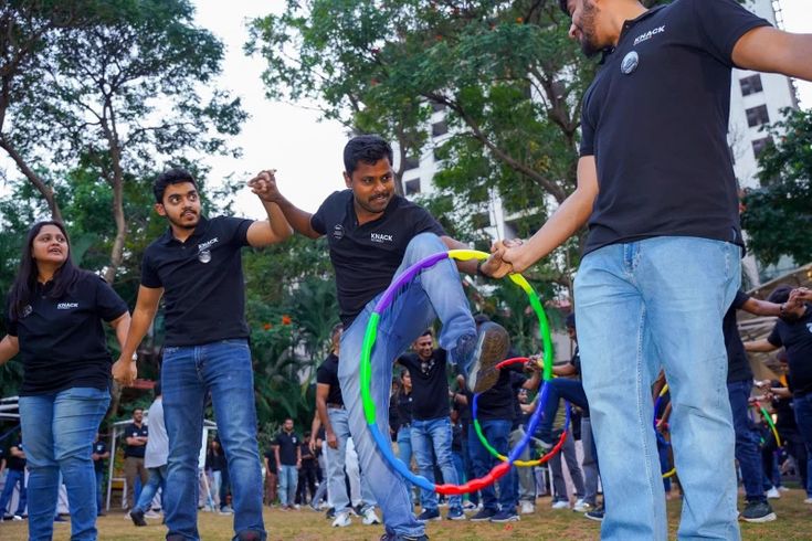 Team Building For MUFG — corporate event photo 8 by ShowMaker