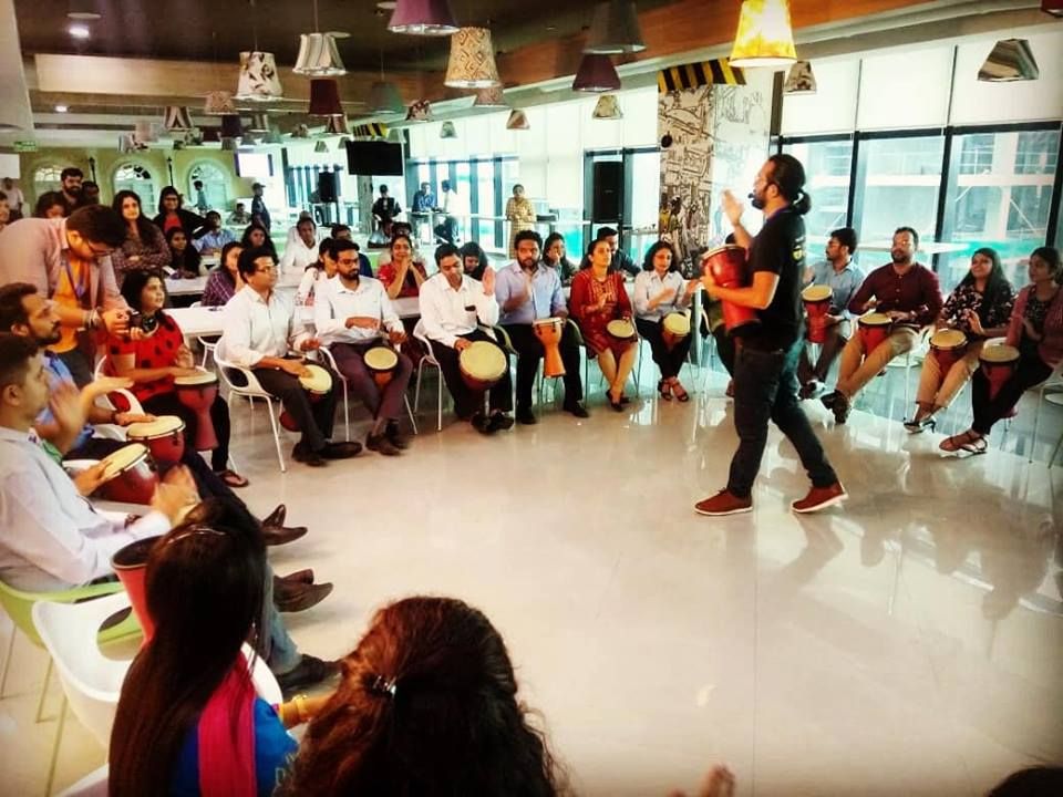 Team Building For MUFG — corporate event photo 9 by ShowMaker