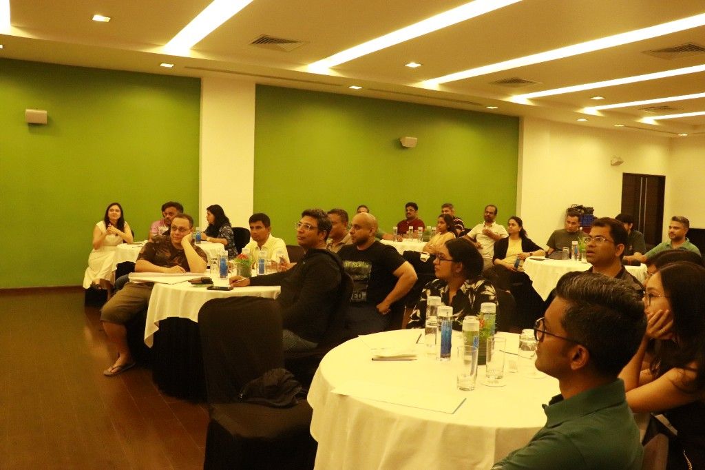 Designing an AI-Powered Team Building Experience for Schneider Electric — corporate event photo 11 by ShowMaker