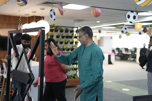 Team Building Event for AstraZeneca — corporate event photo 12 by ShowMaker