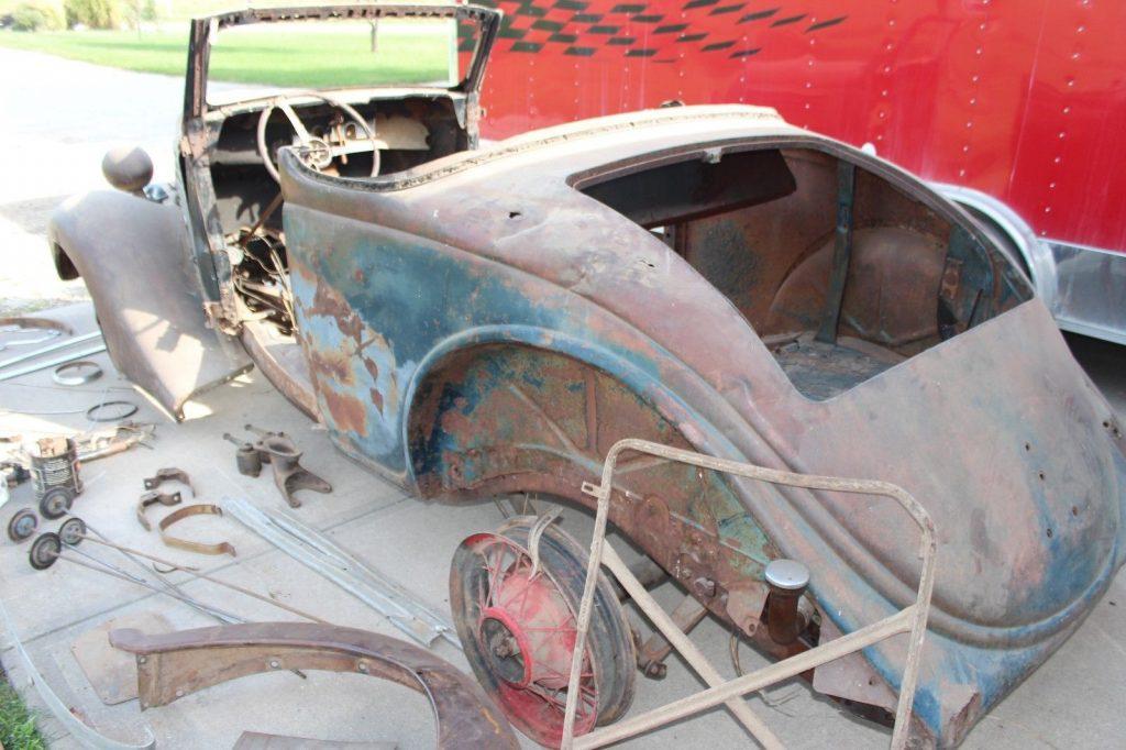 1935 Ford Cabriolet Rumble Seat Convertible