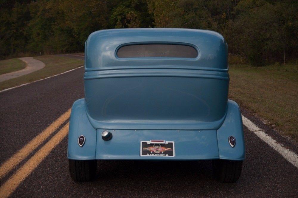 1934 Ford Sedan Street Rod