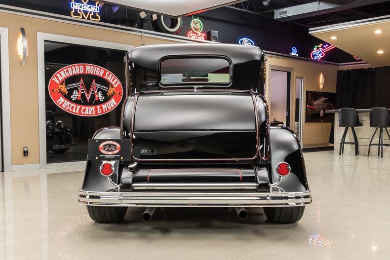 Hybrid classic 1932 Ford 5 Window Coupe Street Rod