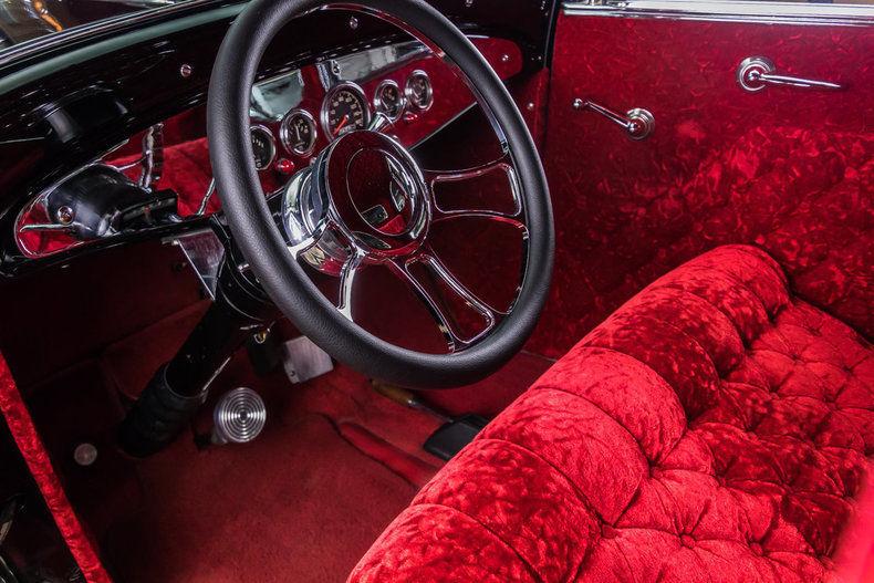 Hybrid classic 1932 Ford 5 Window Coupe Street Rod