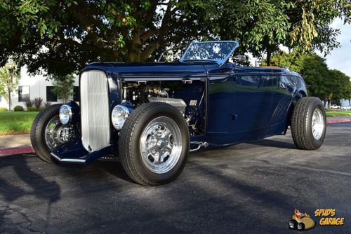 GREAT 1932 Ford Roadster Moal Coach Built