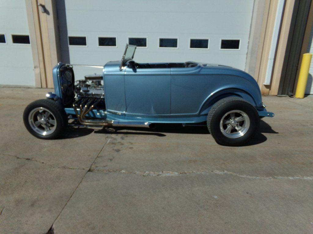 NICE 1932 Ford Roadster