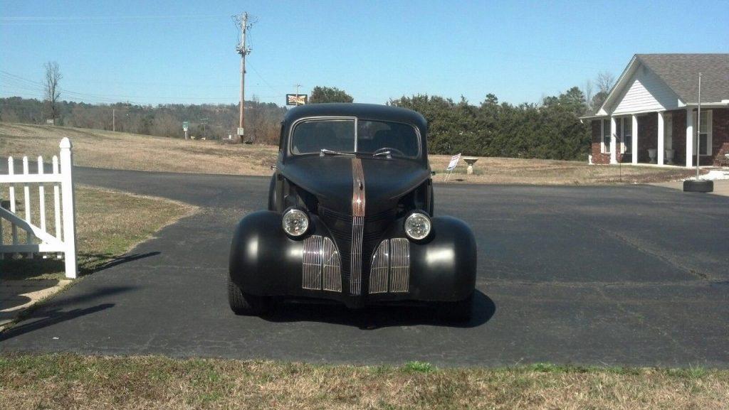 1939 Pontiac Business Coupe Custom – Original Grill and Running boards