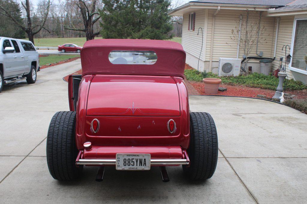 STUNNING 1932 Ford Roadster