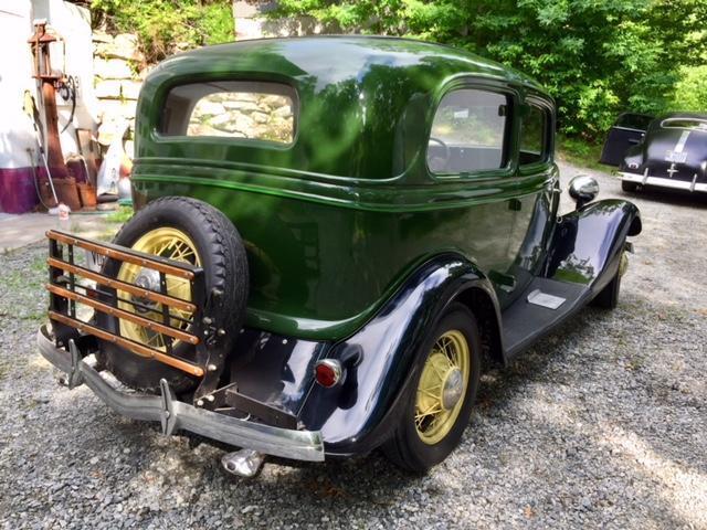 BEAUTIFUL 1933 Ford Model 40