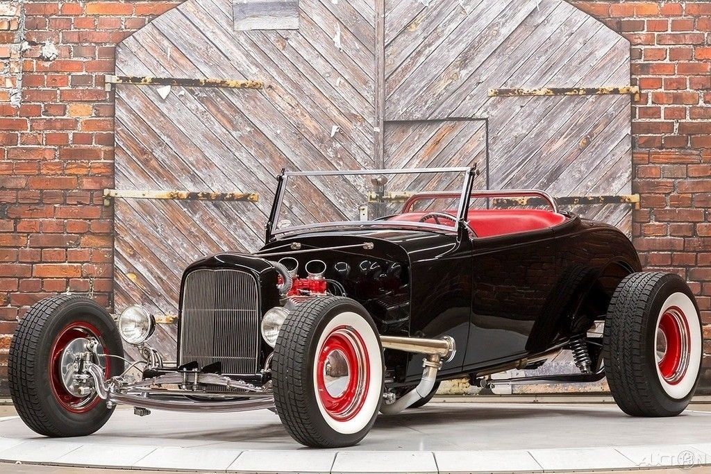 VERY NICE 1930 Ford Model A Roadster Hiboy