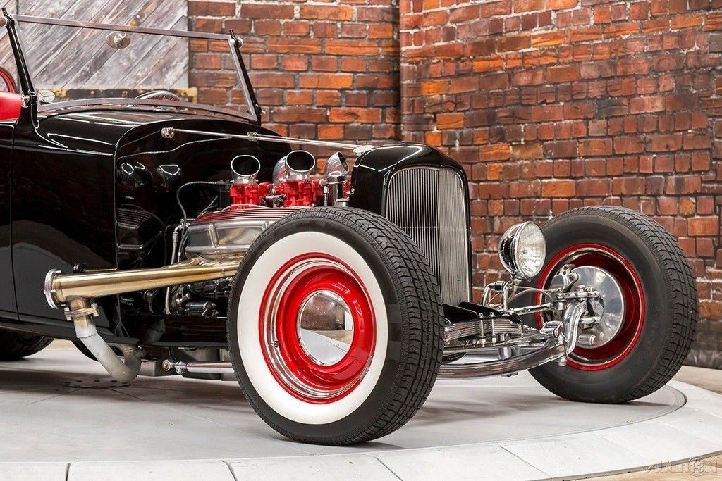 VERY NICE 1930 Ford Model A Roadster Hiboy