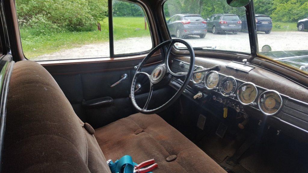 1939 Packard Twelve 1708 7 pers Touring Sedan Limo