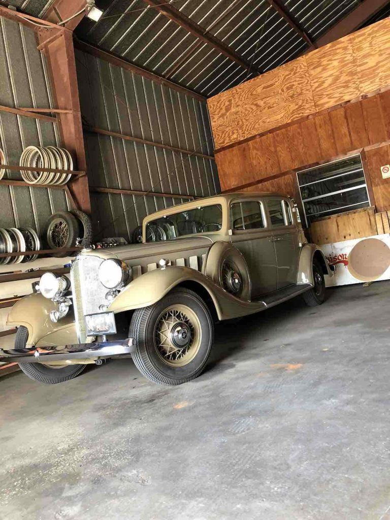 1933 Buick 90 Series Sedan