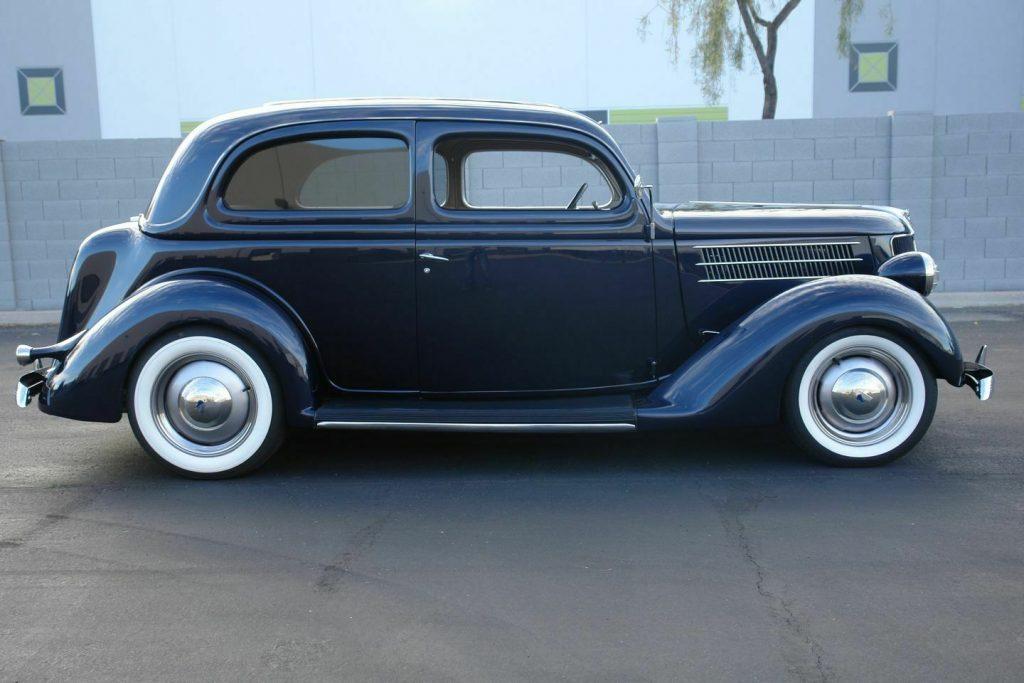 1936 Ford 2 Door Humpback