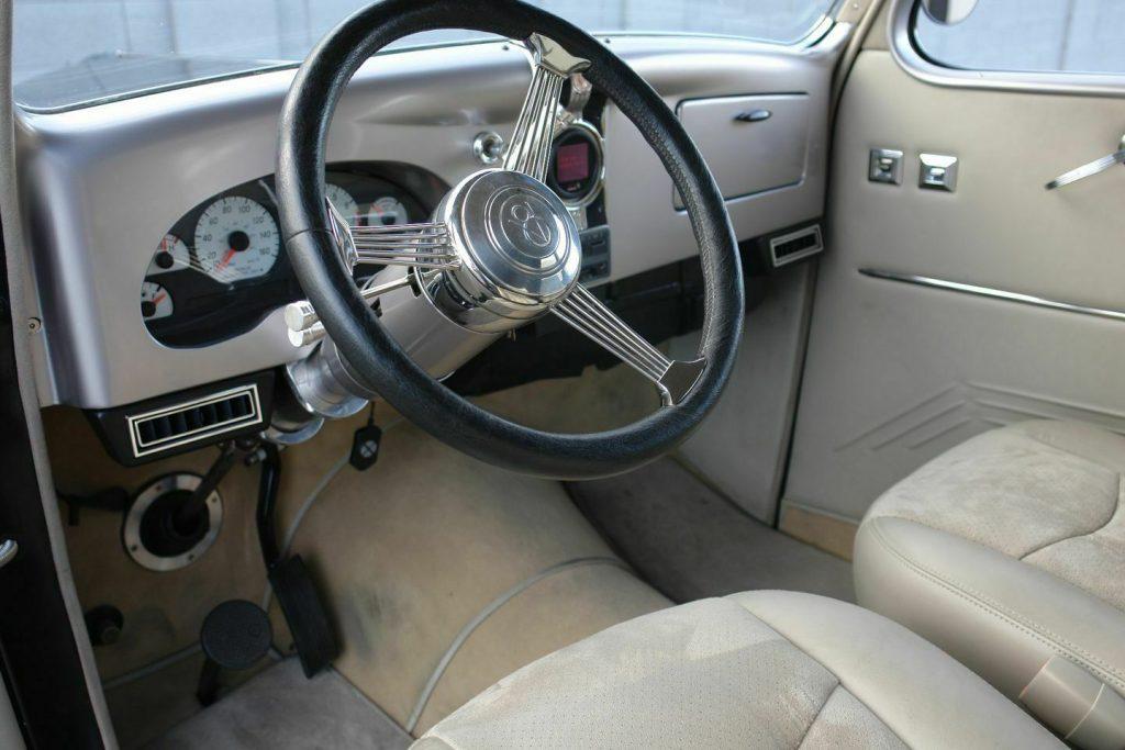 1936 Ford 2 Door Humpback