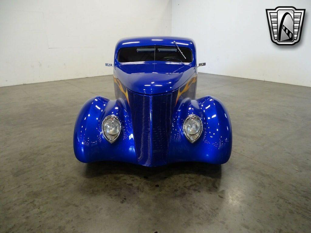 1937 Ford