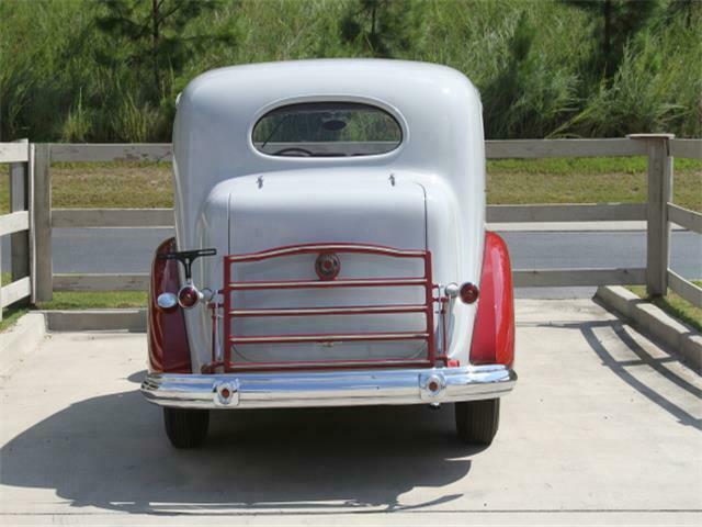1937 Packard Super Eight