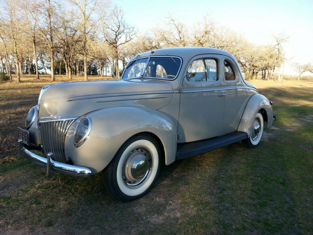 1939 Ford Deluxe