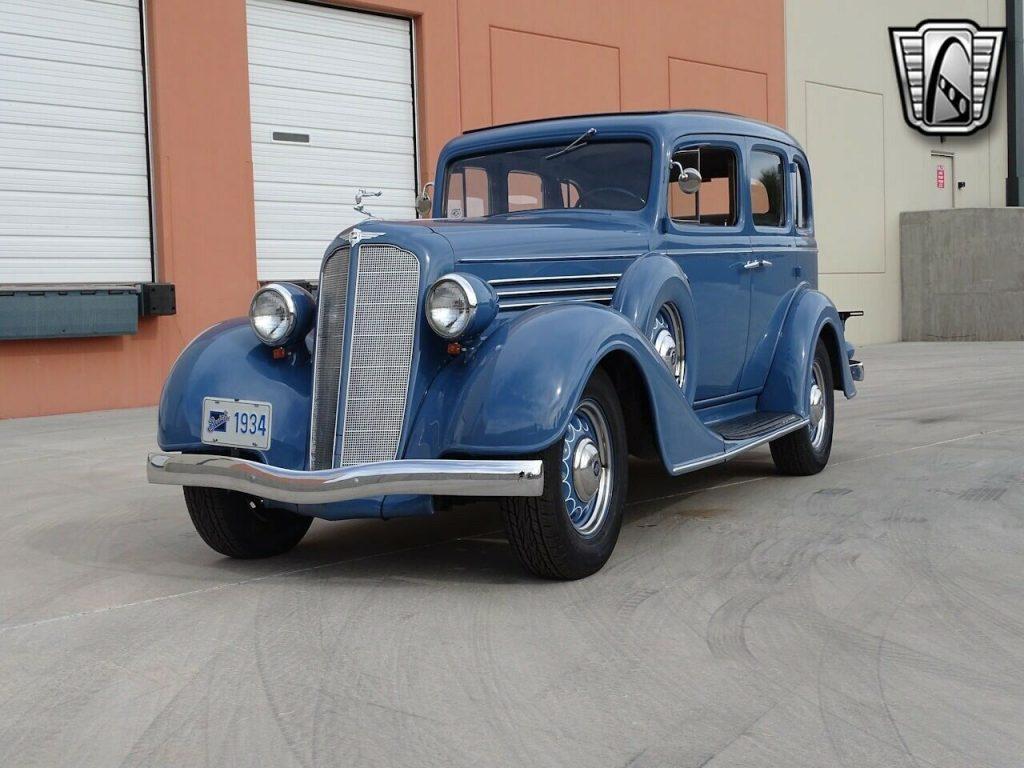 1934 Buick 47