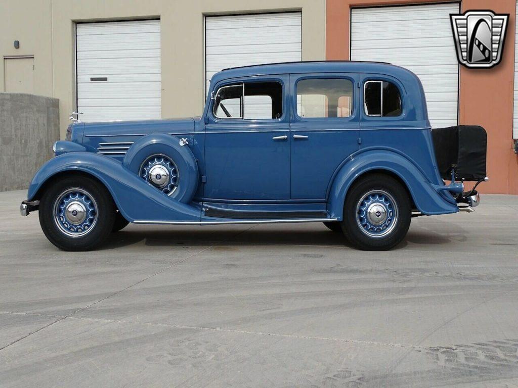 1934 Buick 47