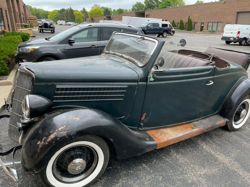 1935 Ford Cabriolet deluxe