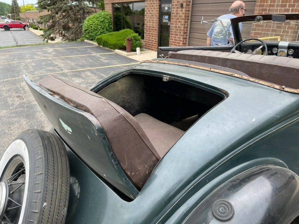 1935 Ford Cabriolet deluxe