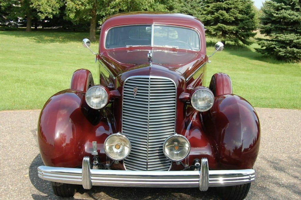 1936 Cadillac Series 85 4dr Sedan