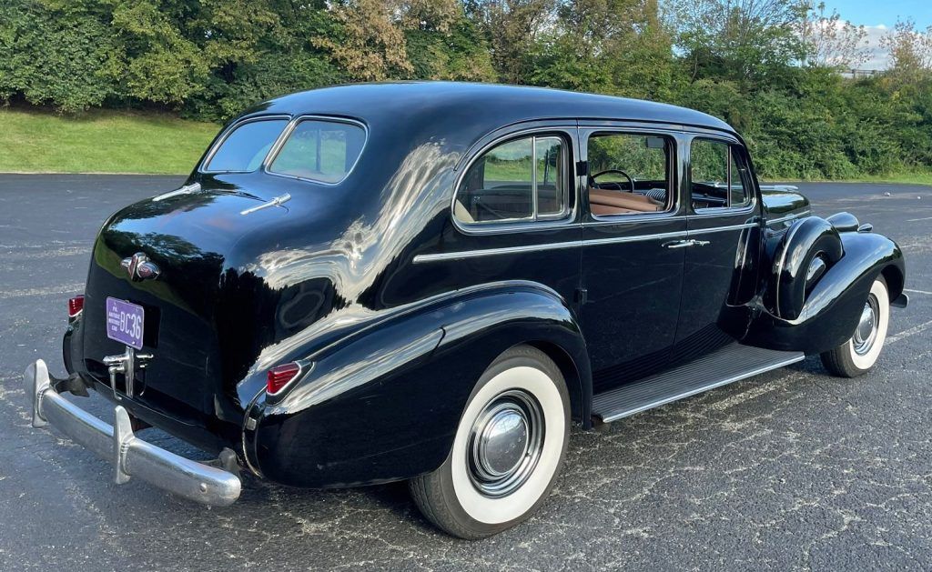 1939 Buick Limited Series 90 Six-Passenger Model 91 Touring Sedan