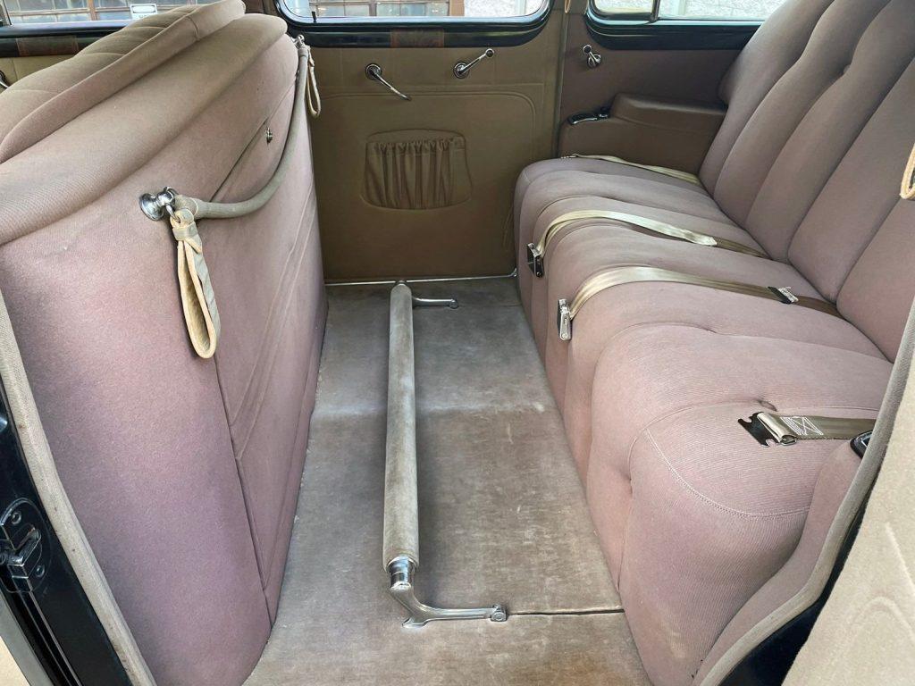 1939 Buick Limited Series 90 Six-Passenger Model 91 Touring Sedan