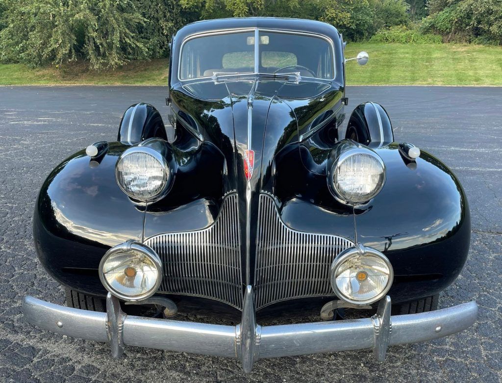 1939 Buick Limited Series 90 Six-Passenger Model 91 Touring Sedan
