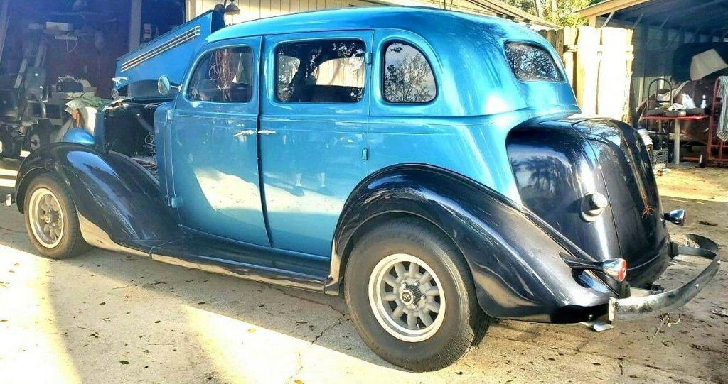 1935 Plymouth Deluxe 4 Door Suicide