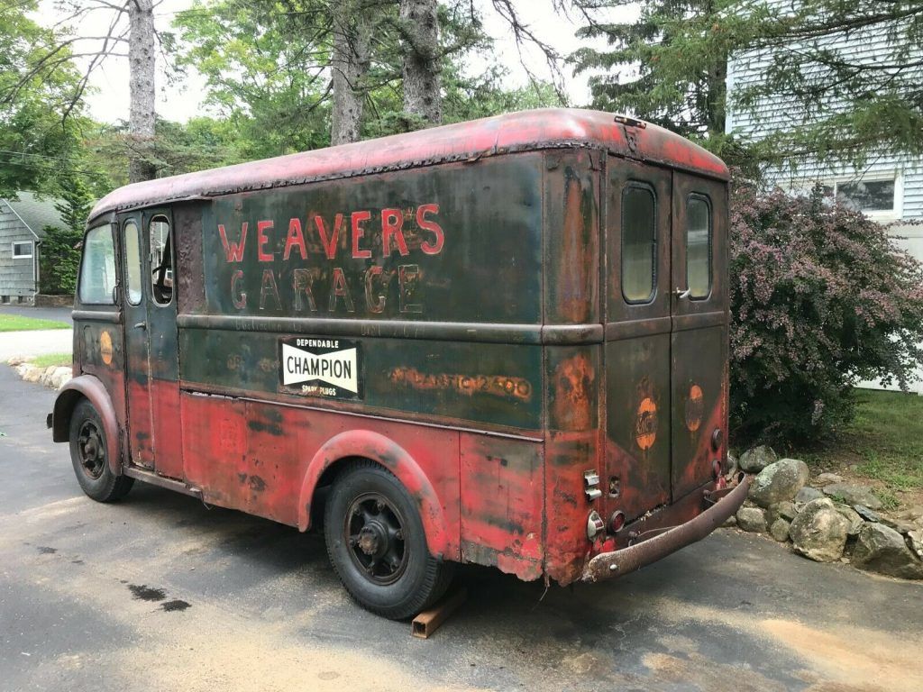 1939 White Horse Delivery Van