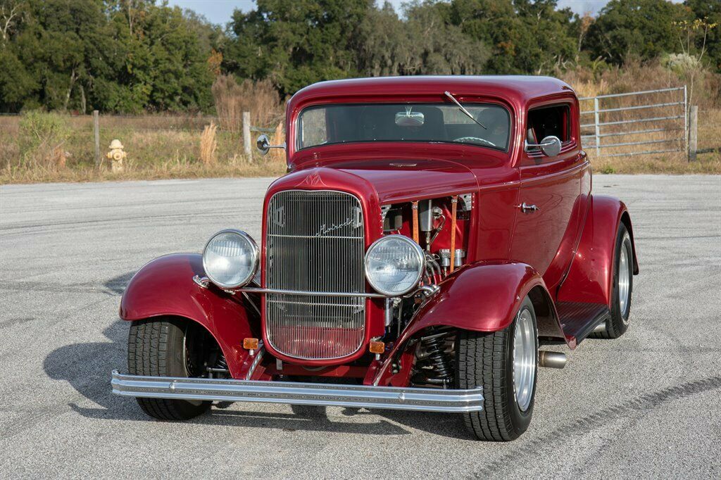 1932 Ford Coupe Deluxe