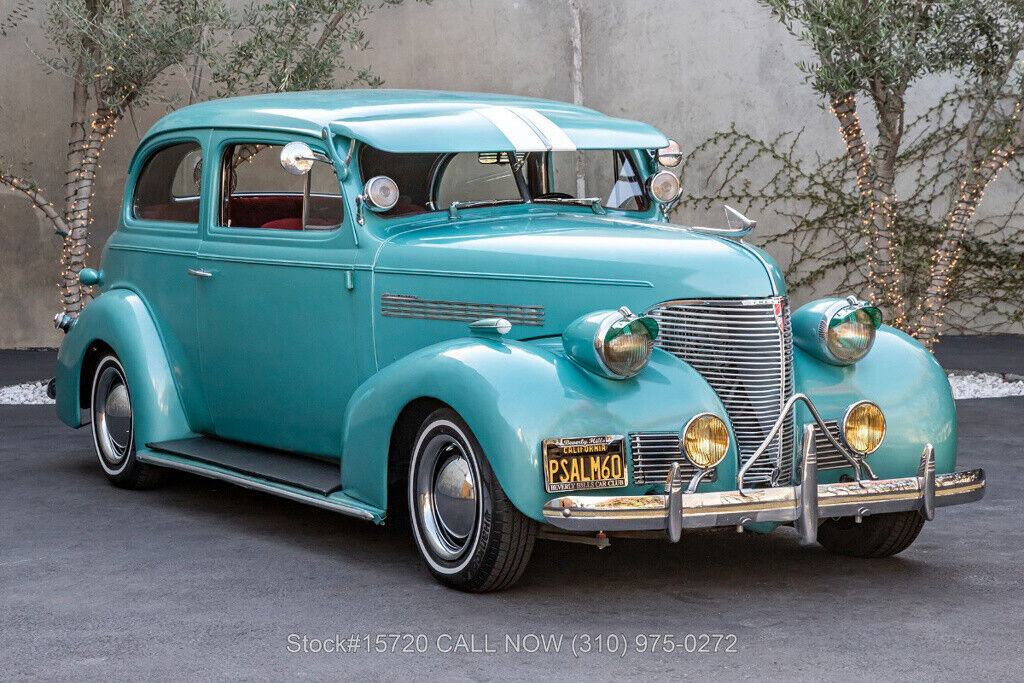 1939 Chevrolet Master Deluxe 2-Door Sedan