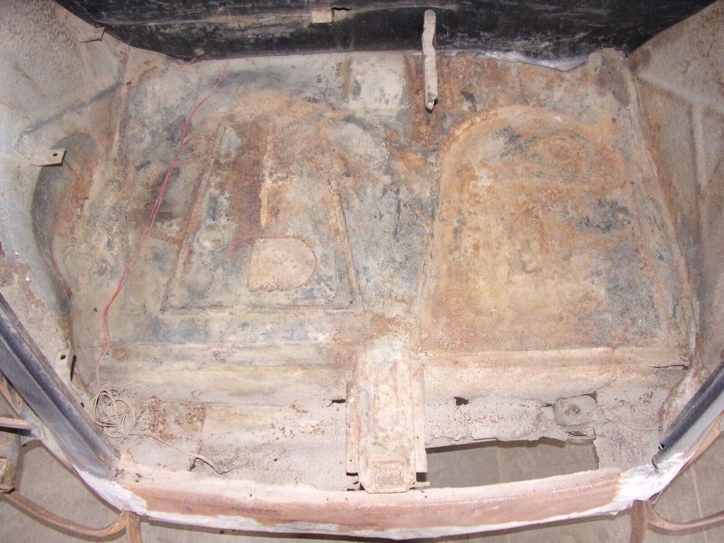 1937 Ford 4 door Sedan V8 FLAT HEAD