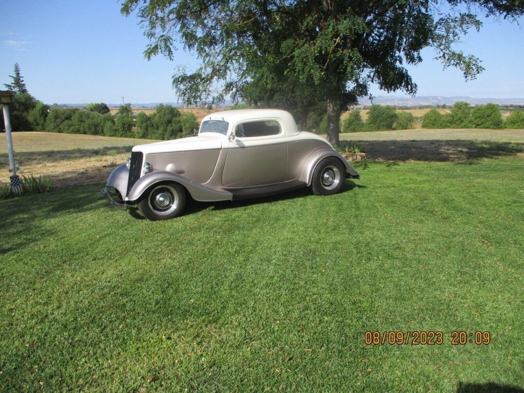 1934 Ford coupe