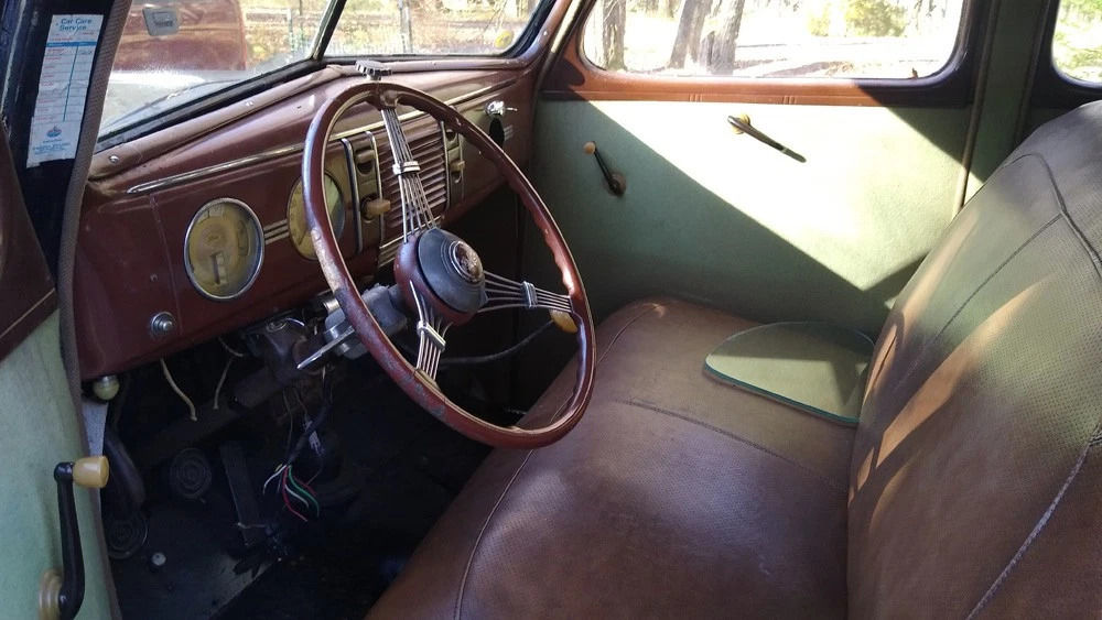 1939 Ford Deluxe 4 door