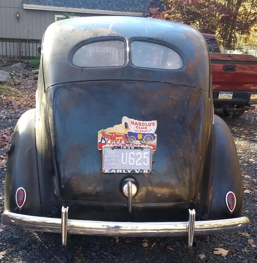 1939 Ford Deluxe 4 door