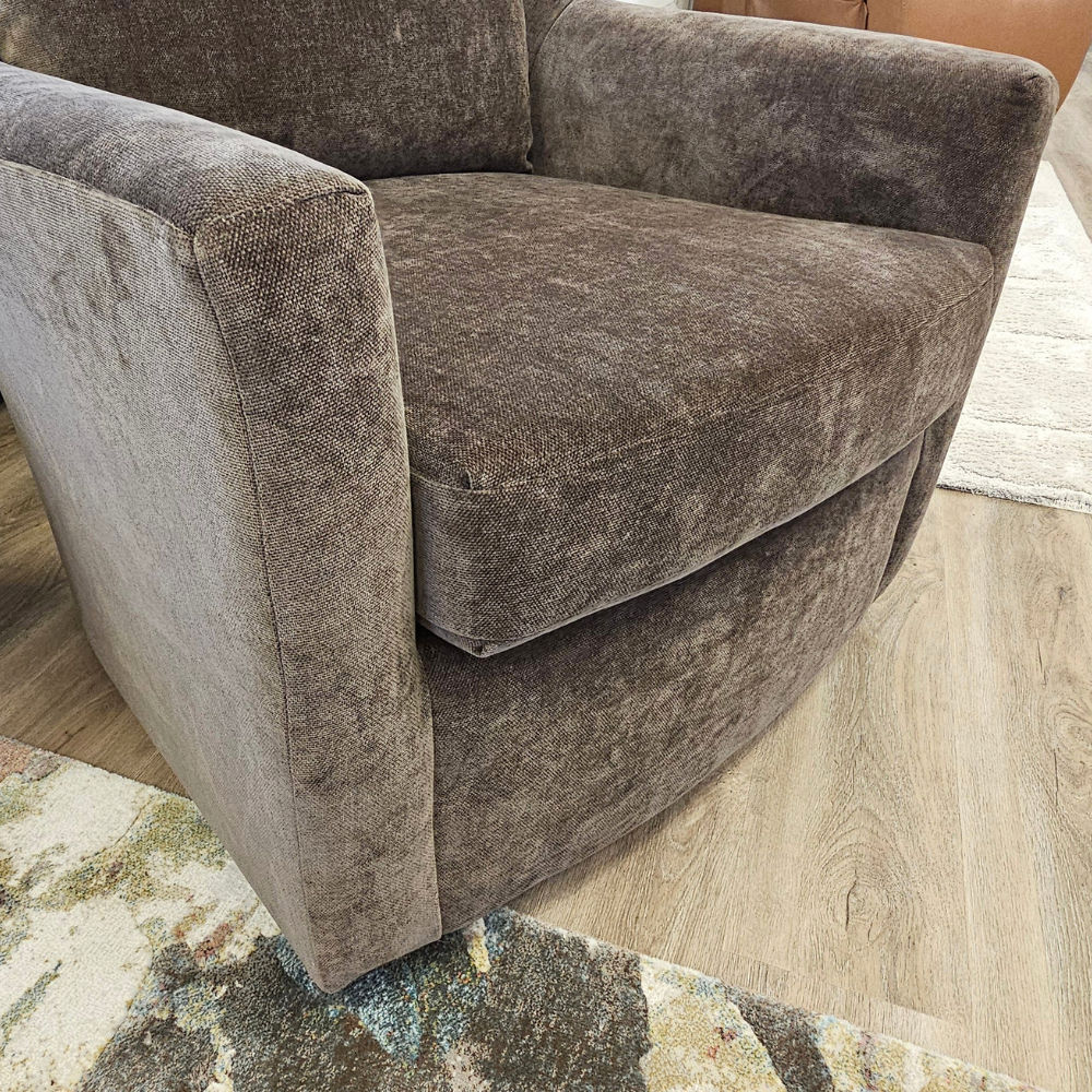 Picture of Best | Praslin Swivel Chair