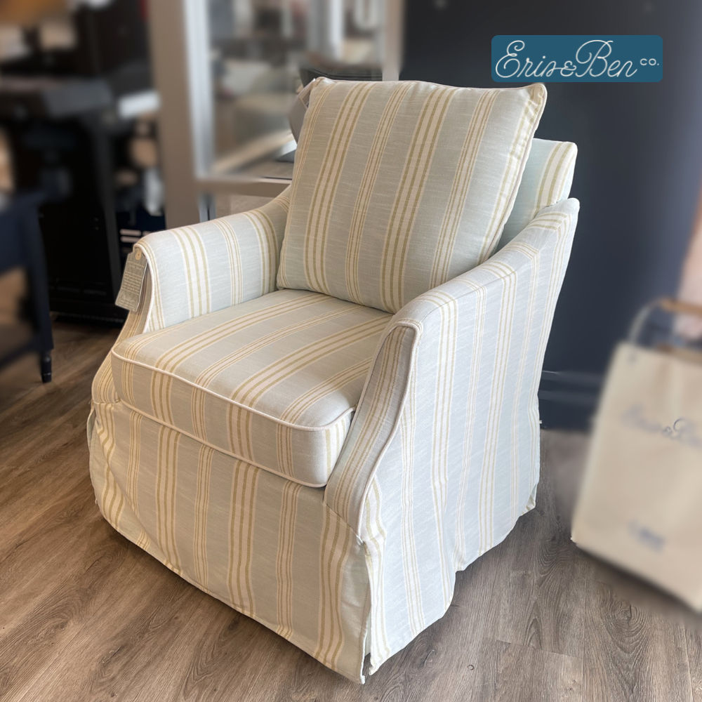 Picture of Best Home Furnishings | Annie Swivel Chair