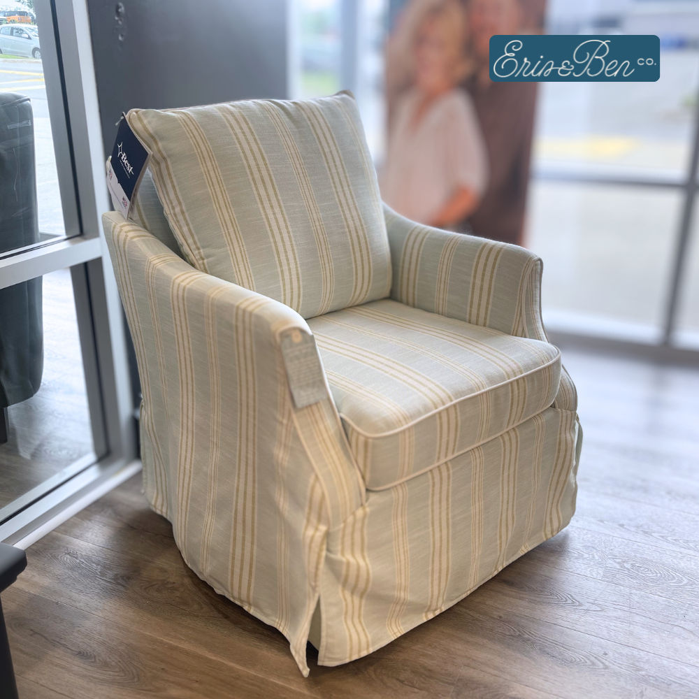 Picture of Best Home Furnishings | Annie Swivel Chair