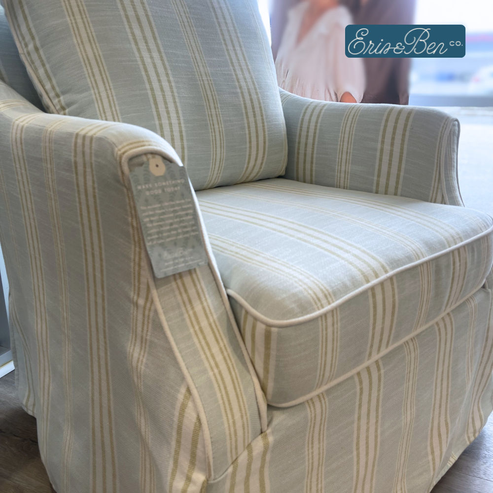 Picture of Best Home Furnishings | Annie Swivel Chair