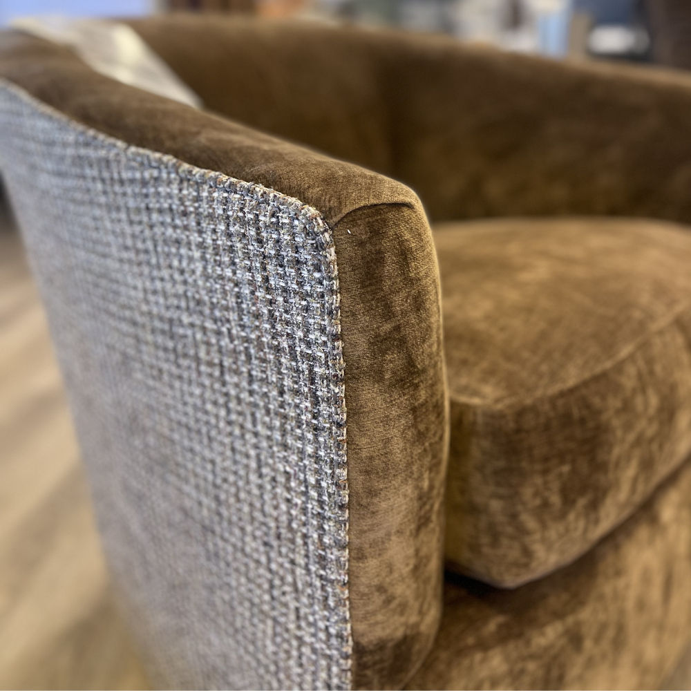 Picture of Craftmaster | Swivel Glider Recliner Chair