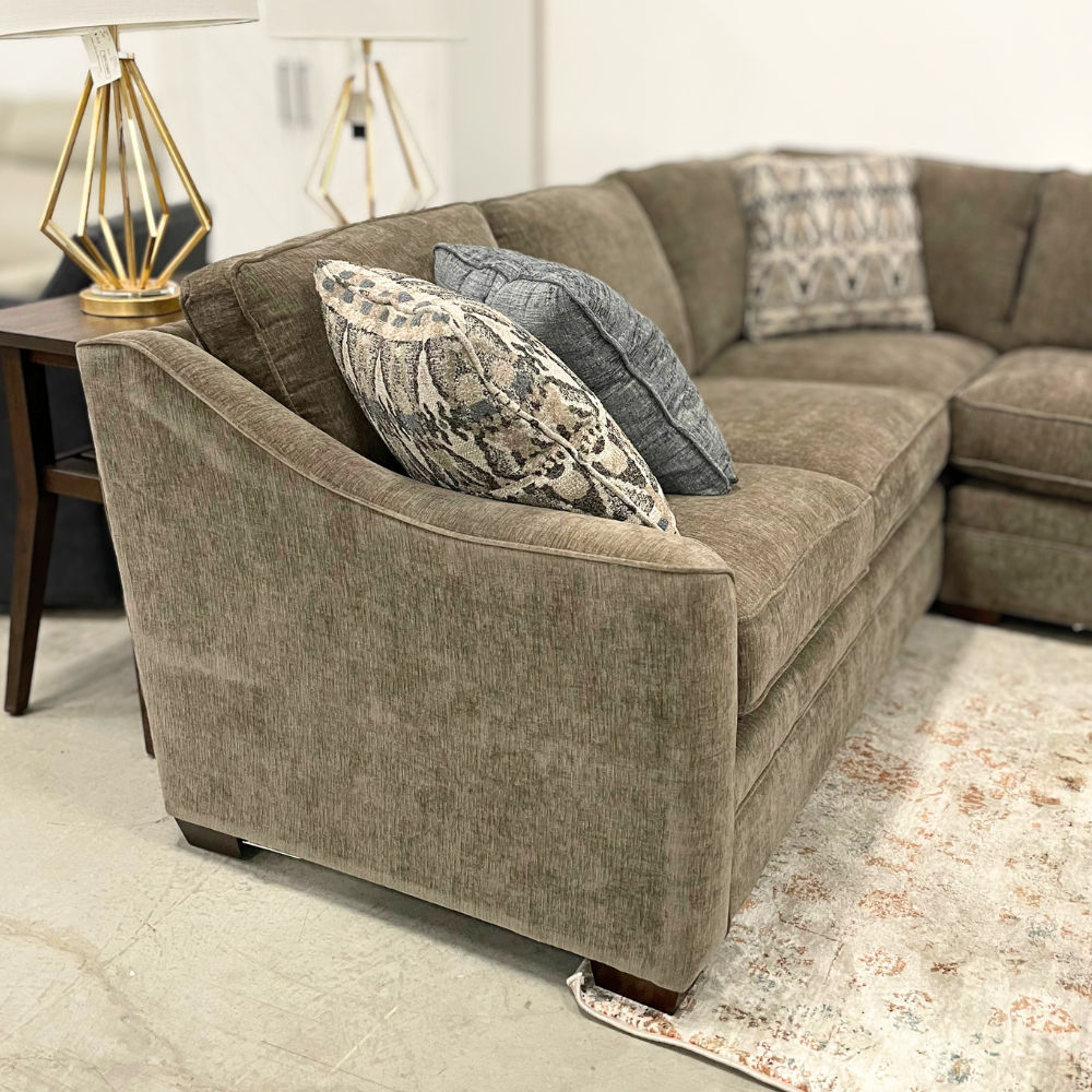 Picture of Craftmaster  | Sectional F9431