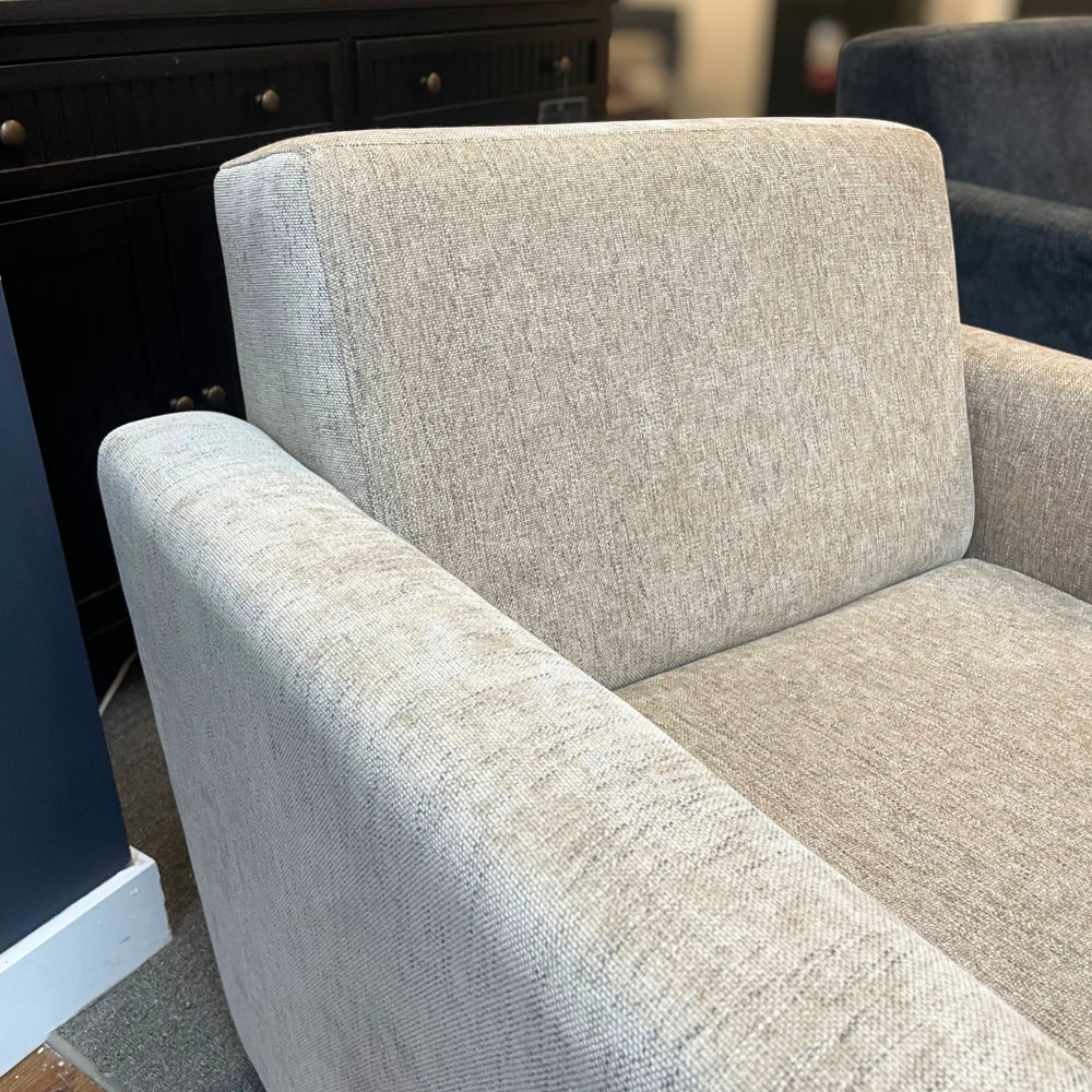 Picture of Best | Seth Swivel Chair