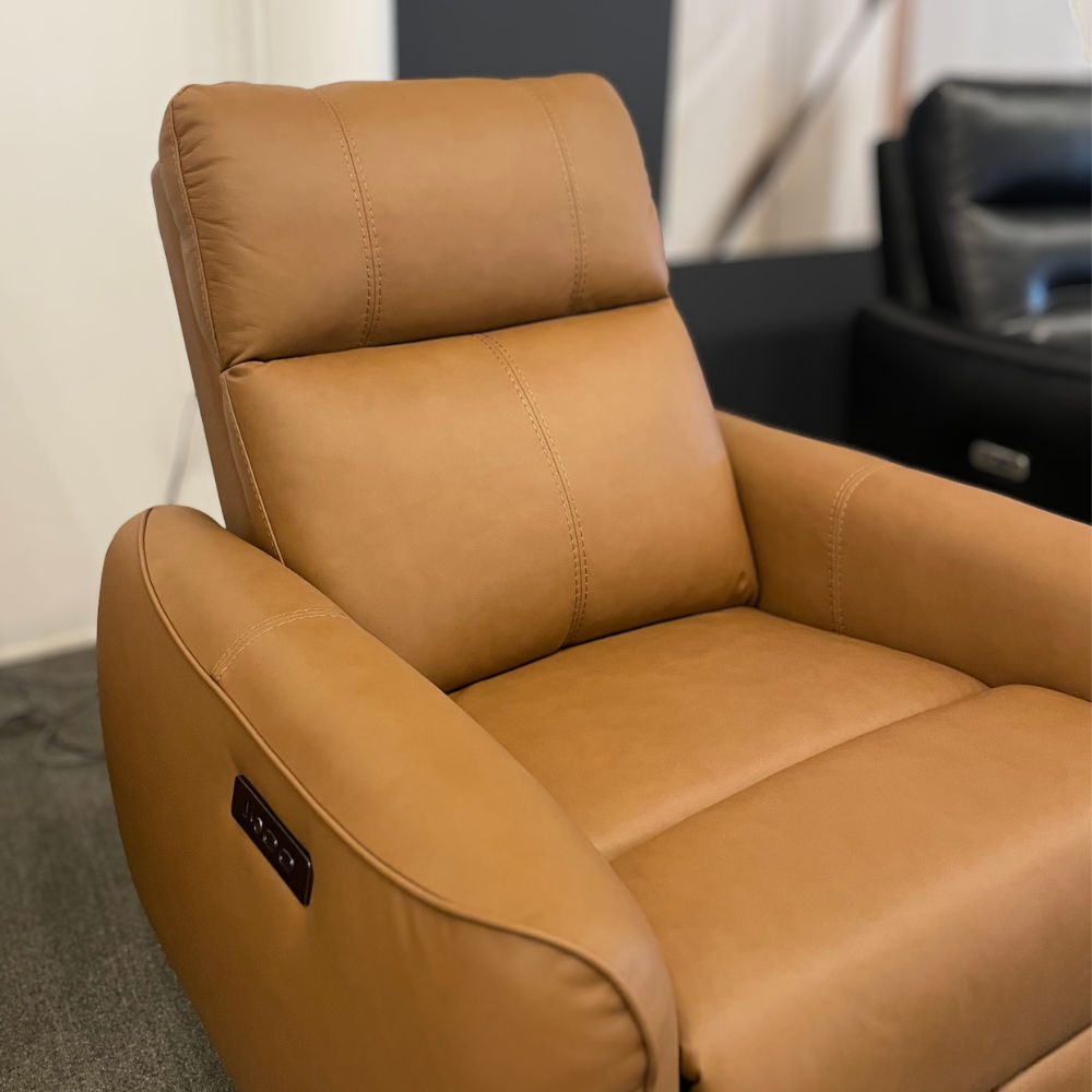 Picture of Donald Choi | Lufkin Power Recliner
