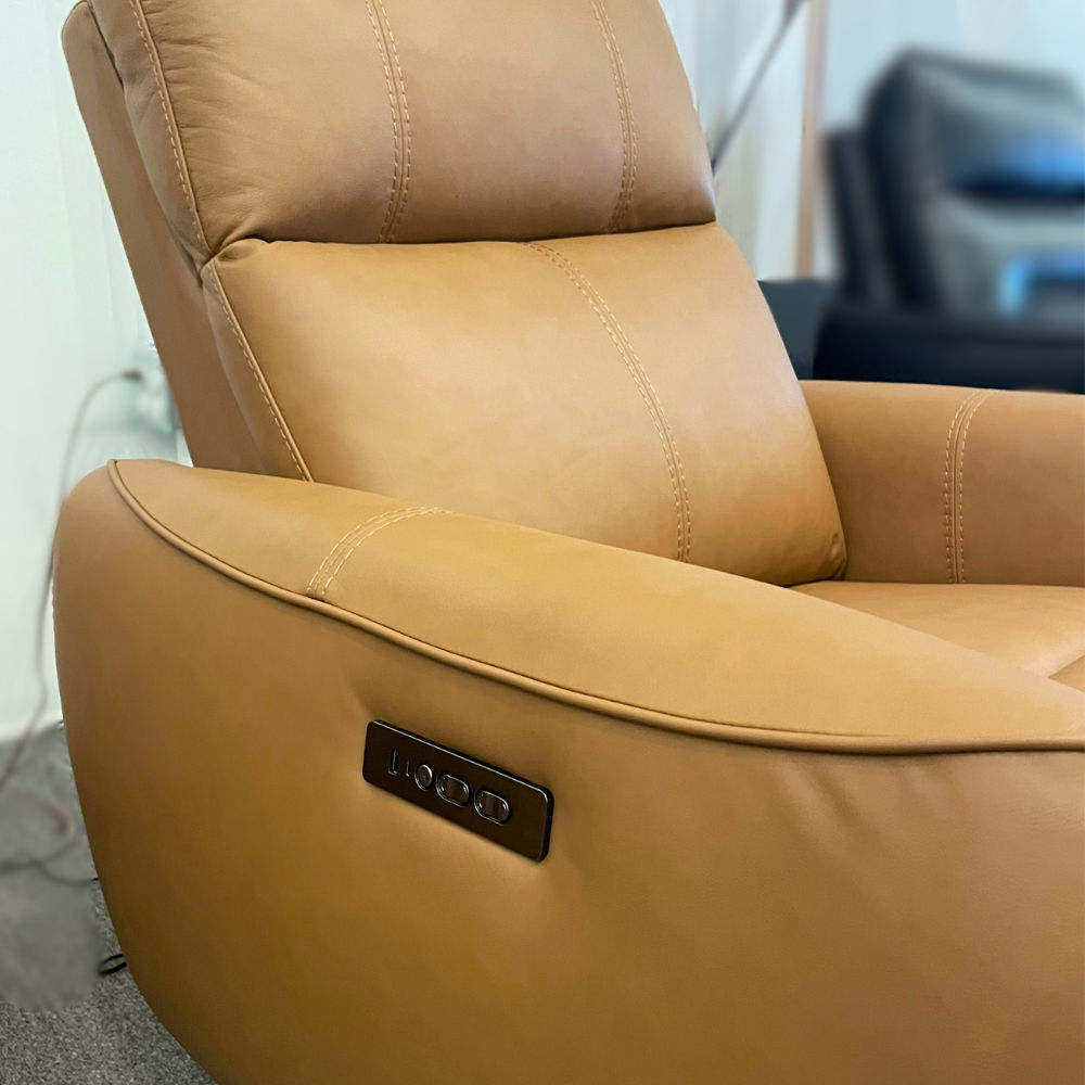 Picture of Donald Choi | Lufkin Power Recliner