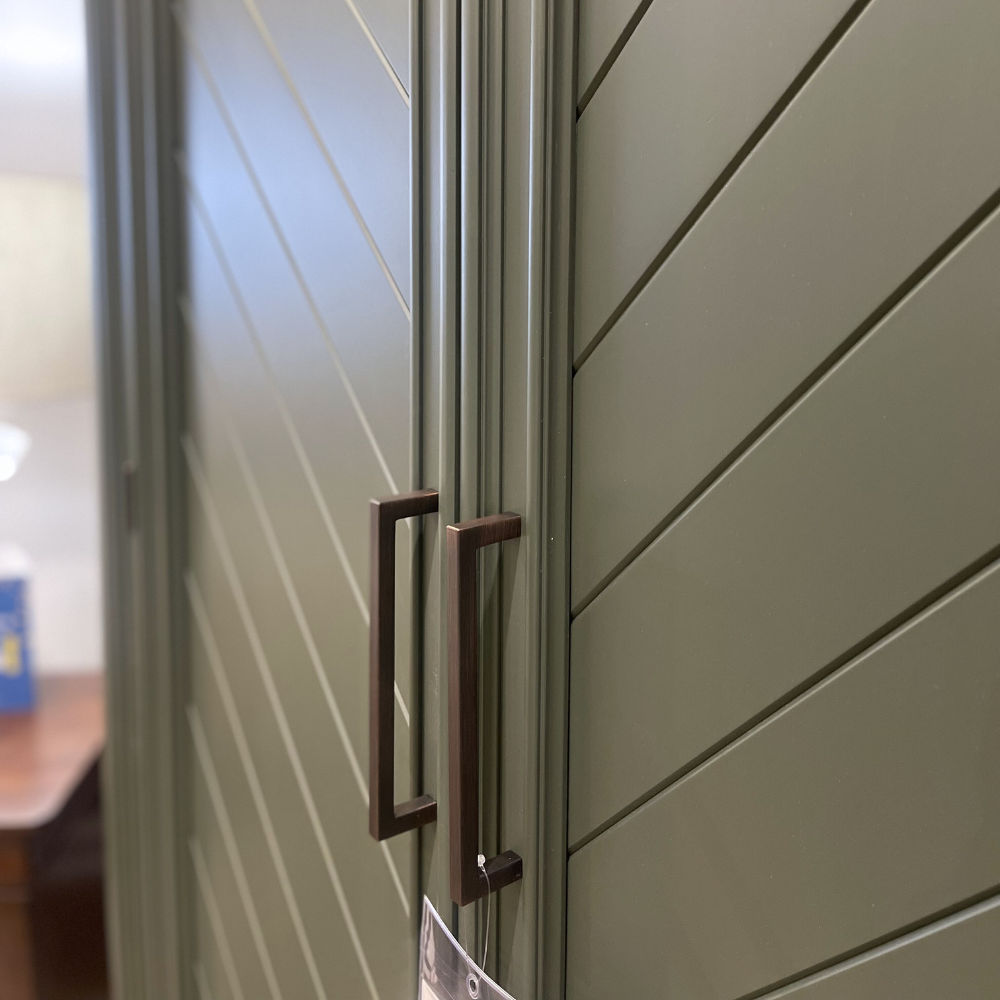 Picture of Durham Furniture | Lakeridge Armoire