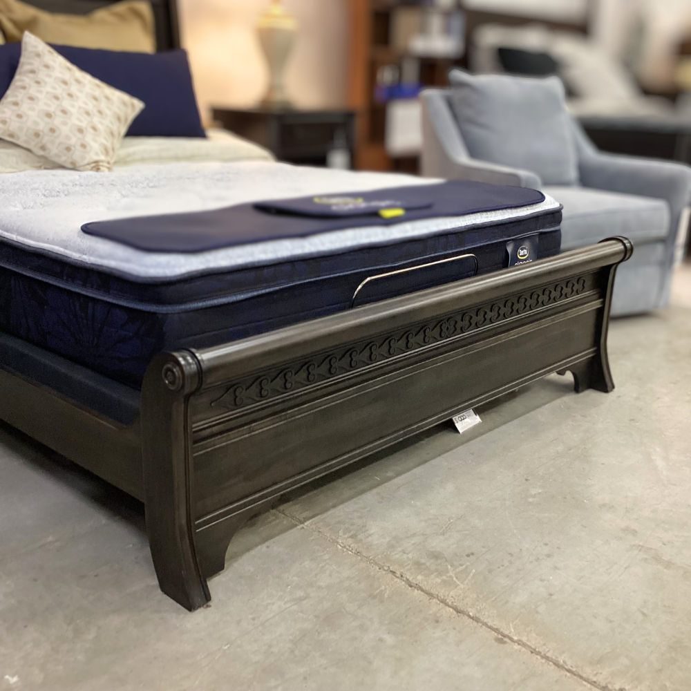 Picture of Durham Furniture | George Washington Sleigh Queen Bed